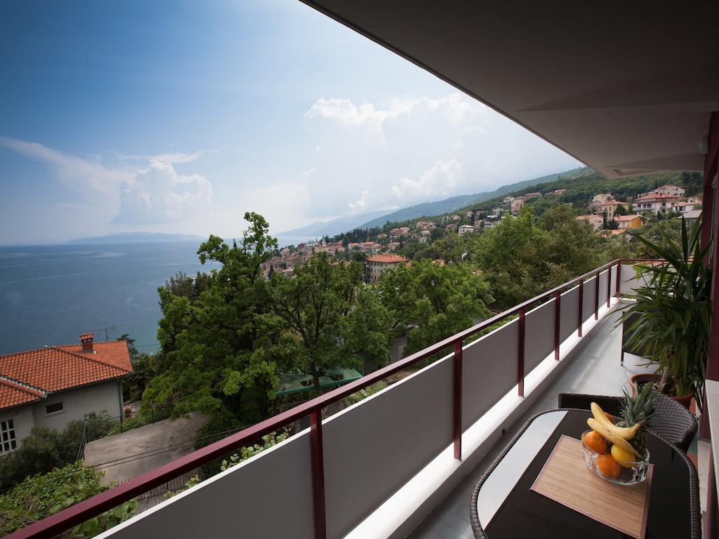 Blue View Apartment Opatija Ruang foto