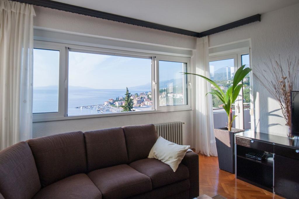 Blue View Apartment Opatija Bagian luar foto